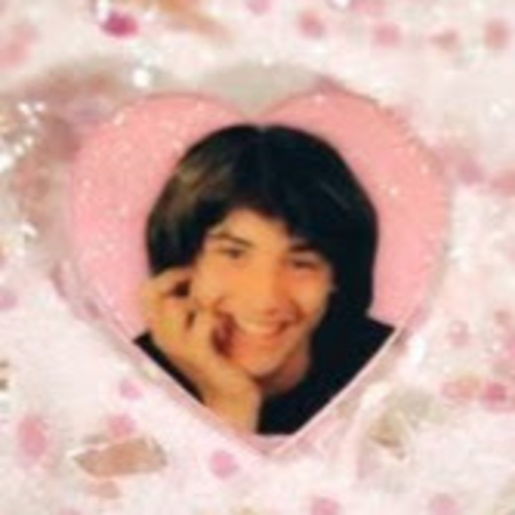 Meet your Posher, Mira - Picture 1 of 1